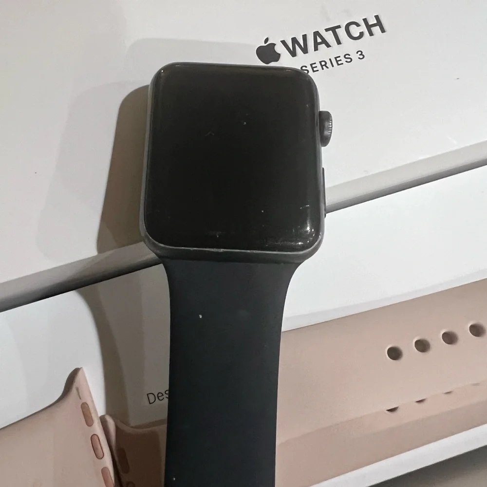 Apple Watch Series 3 42mm space gray